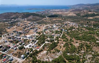 ÇANDARLI MAVİKENT'TE SATILIK VİLLA İMARLI KARE ARSA