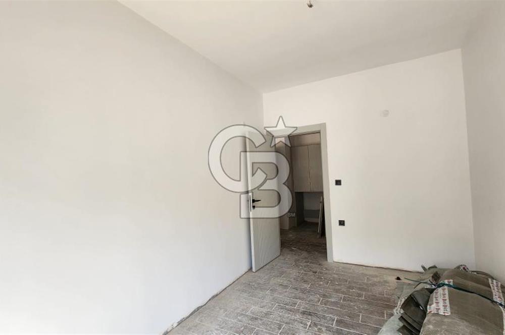 AYLİN BERENT'TEN GAZİEMİR'DE SATILIK 2+1 BAHÇE KATI DAİRE