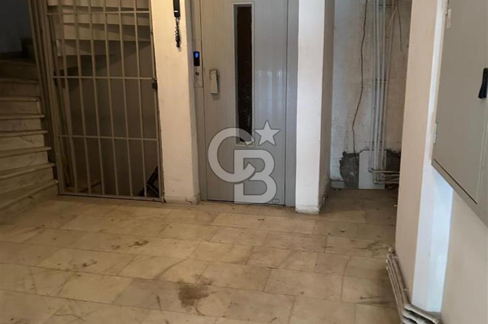 Söğütlüçeşme Kadıköy Belediyesi Karşısı Asansörlü Kiralık Ofis