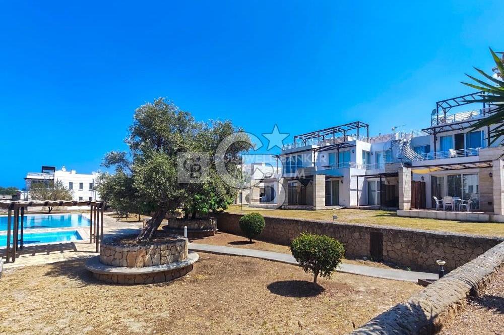 Girne Esentepe Turtle Bay Sitesi Yenilenmiş 2+1 Fırsat Daire