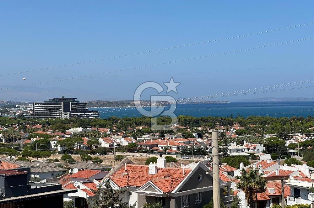 Alaçatı Panaromik Deniz Manzaralı 8+2 Tripleks Havuzlu Villa