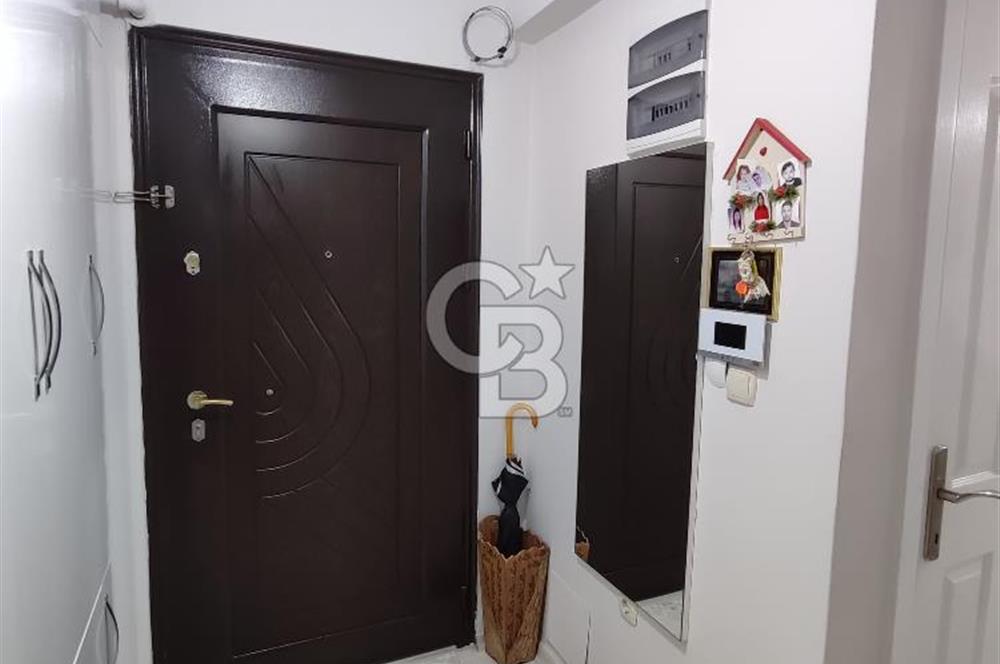 Bornova Evka-4 ' te SATILIK 3+1 DAİRE