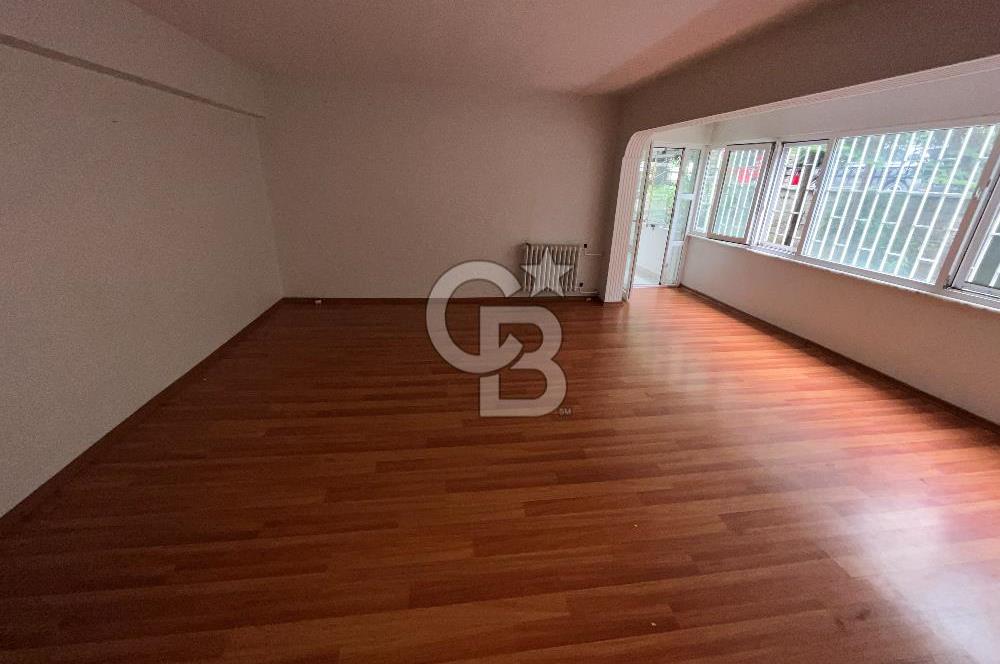 Acıbadem Sabancı 2 Sitesinde Kapalı Balkonlu 2+1 Kiralık Daire