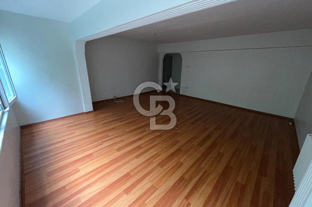 Acıbadem Sabancı 2 Sitesinde Kapalı Balkonlu 2+1 Kiralık Daire