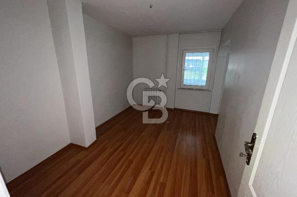 Acıbadem Sabancı 2 Sitesinde Kapalı Balkonlu 2+1 Kiralık Daire