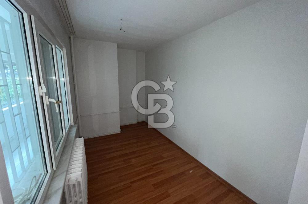 Acıbadem Sabancı 2 Sitesinde Kapalı Balkonlu 2+1 Kiralık Daire