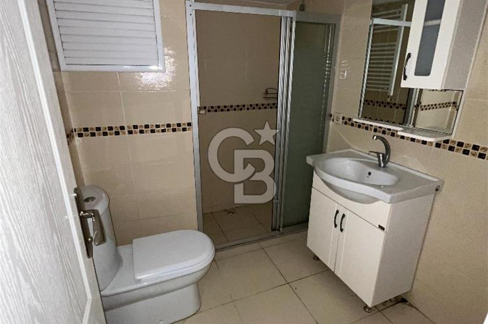 Acıbadem Sabancı 2 Sitesinde Kapalı Balkonlu 2+1 Kiralık Daire