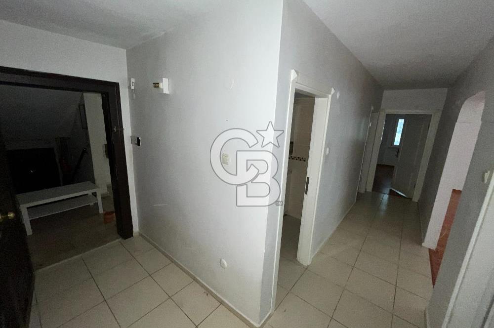 Acıbadem Sabancı 2 Sitesinde Kapalı Balkonlu 2+1 Kiralık Daire