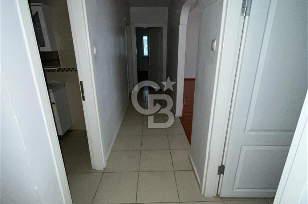 Acıbadem Sabancı 2 Sitesinde Kapalı Balkonlu 2+1 Kiralık Daire