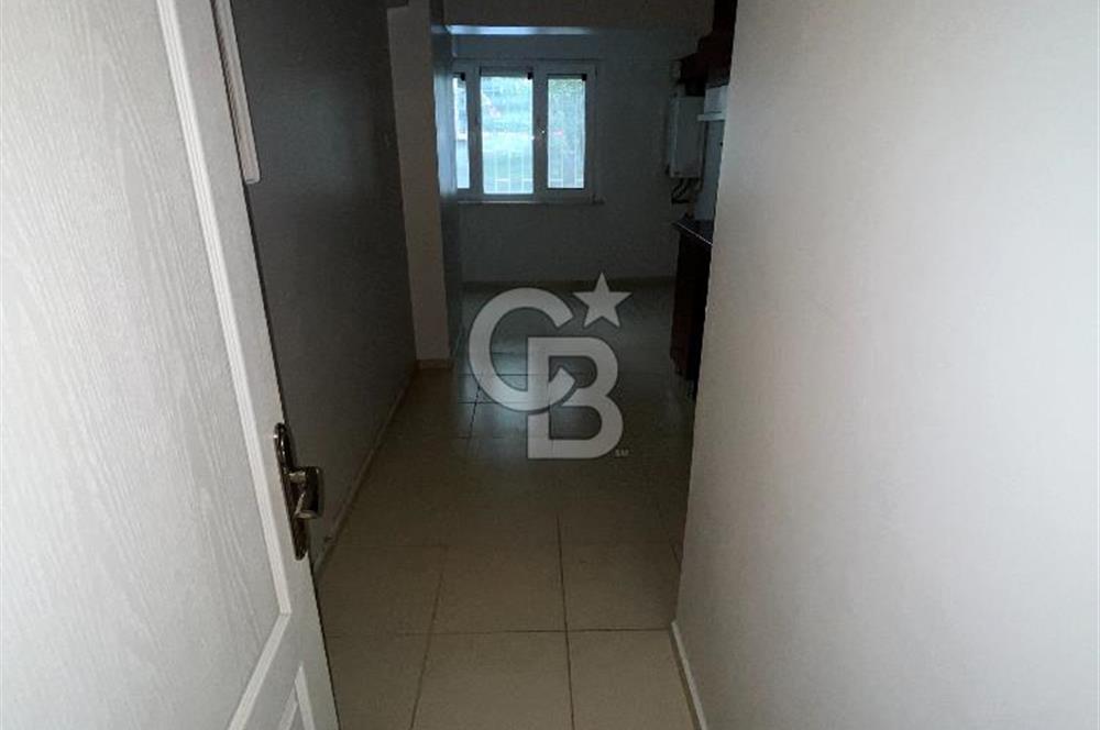 Acıbadem Sabancı 2 Sitesinde Kapalı Balkonlu 2+1 Kiralık Daire