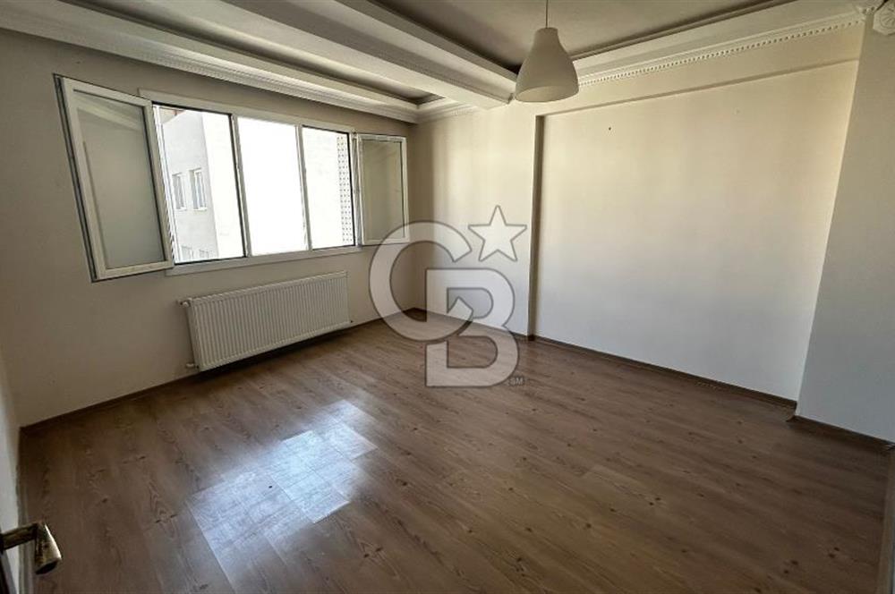 İzmir Karabağlar Fikri Altay Cebesoy Mahallesinde  2+1 Kiralık Daire 