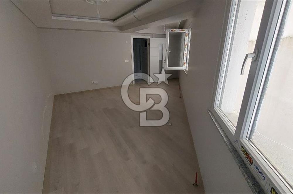 Çekmeköy Merkez mah. Beyazevler Sitesi Sıfır 1+1 Daire