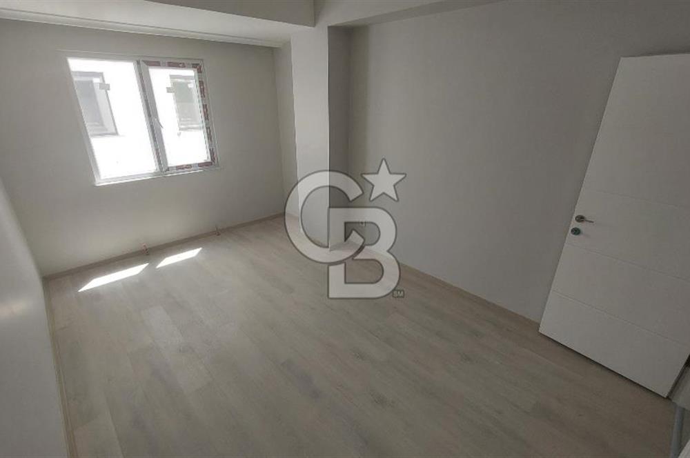 Çekmeköy Merkez mahallesi Beyazevler sitesinde Kiralık Geniş 2+1