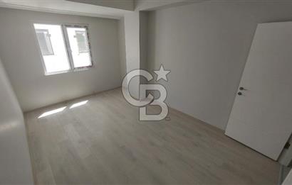 Çekmeköy Merkez mahallesi Beyazevler sitesinde Kiralık Geniş 2+1