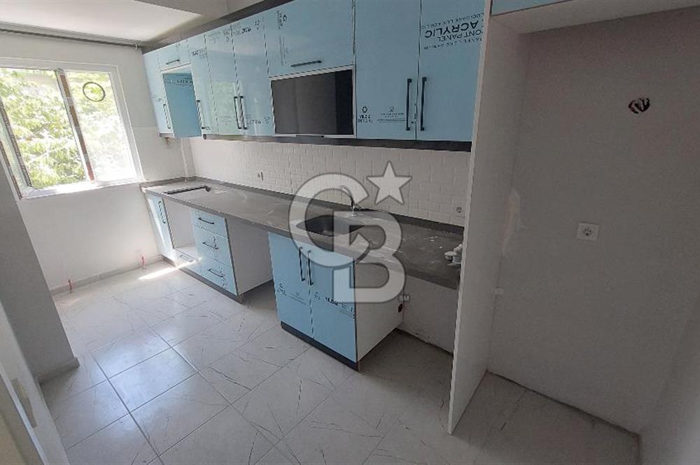 Çekmeköy Merkez mahallesi Beyazevler sitesinde Kiralık Geniş 2+1