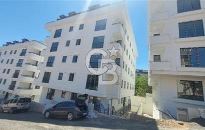 Çekmeköy Merkez mahallesi Beyazevler sitesinde Kiralık Geniş 2+1