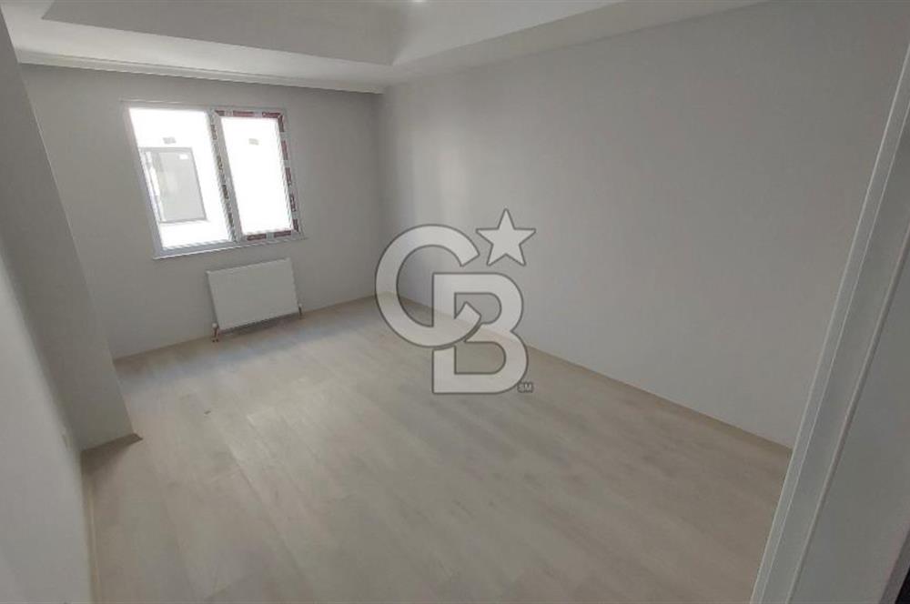 Çekmeköy Merkez Mahallesi Beyazevler Sitesinde Kiralık Geniş 2+1