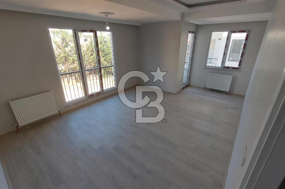 Çekmeköy Merkez Mahallesi Beyazevler Sitesinde Kiralık Geniş 2+1