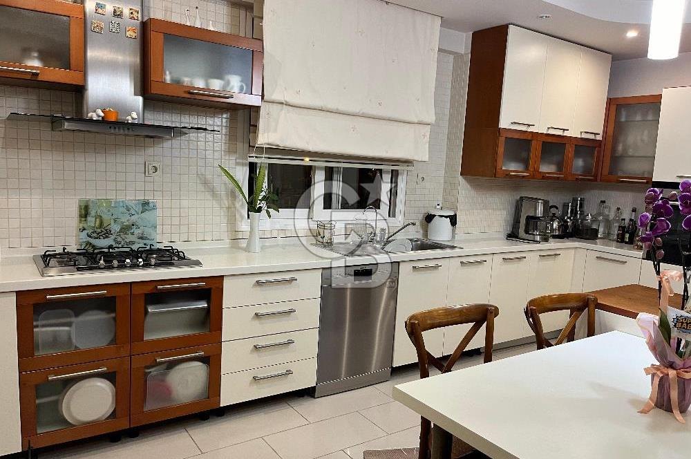 Mersin Menderes LİPARİS 2 Sitesi 5+1 Satılık,