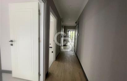 Büyükçekmece Sahil'de havuzlu sitede 2+1 sıfır daire