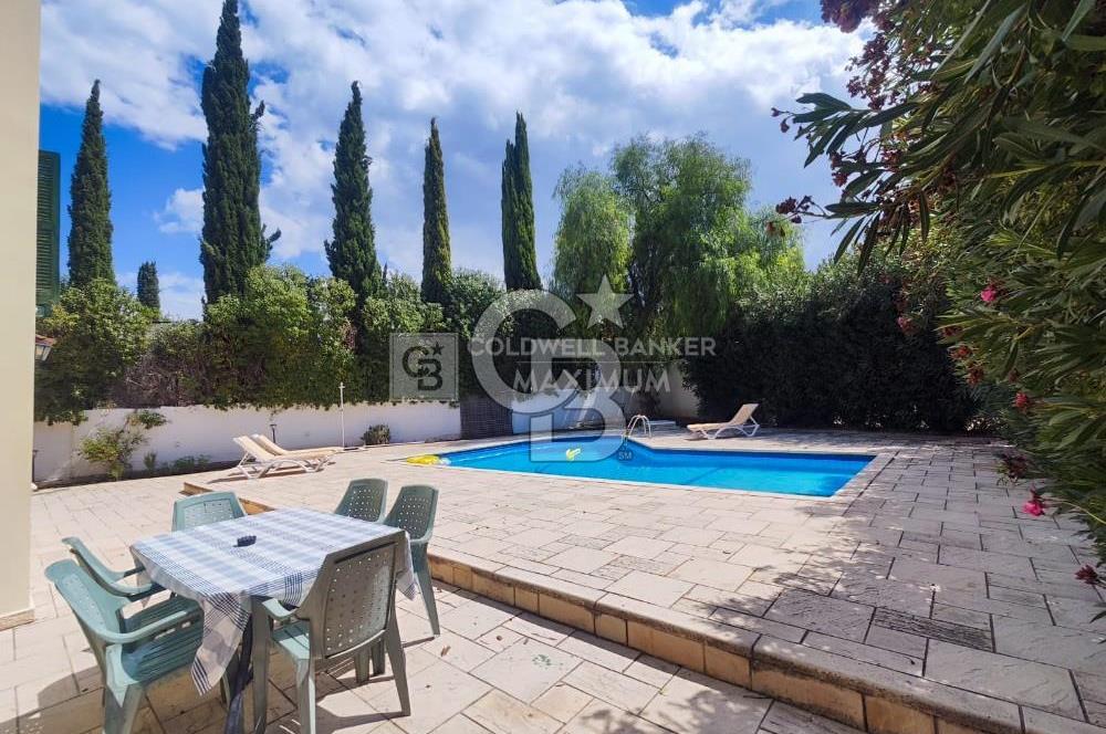 3+1 Rental Villa with a Pool in a Central and Quiet Location in Çatalköy!