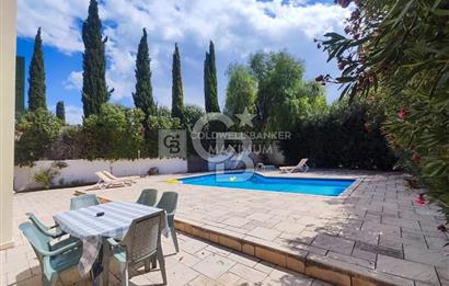 3+1 Rental Villa with a Pool in a Central and Quiet Location in Çatalköy!