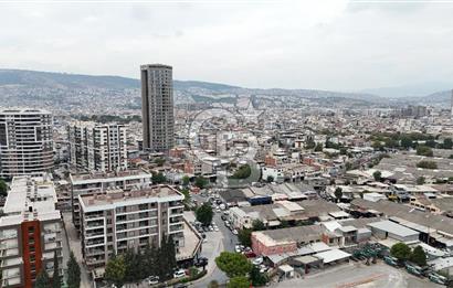 İzmir, Bornova, 2.Sanayi Sitesin'de Köşe Konumda Satılık Dükkan