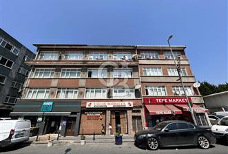 Bayrampaşa Uygur Caddesi Satılık 2+1 Geniş Daire