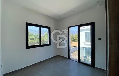 KKTC Girne Alsancak Bölgesinde Deniz Manzaralı 2+1 Penthouse, Jakuzi Hediyeli !