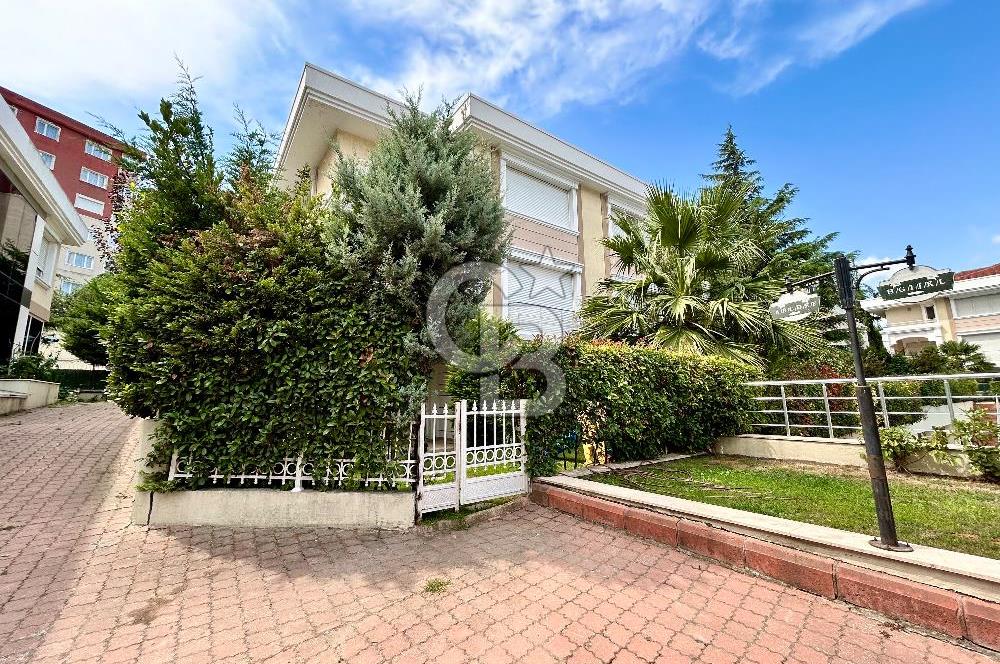 Bahçeşehir Terrace Hill Konakları Satılık 5+2 Villa