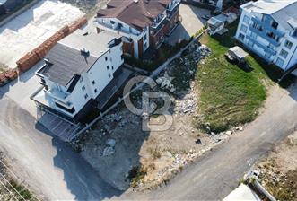 KOCAELİ BAŞİSKELEDE MERKEZİ LOKASYONDA SATILIK KONUT İMARLİ ARSA