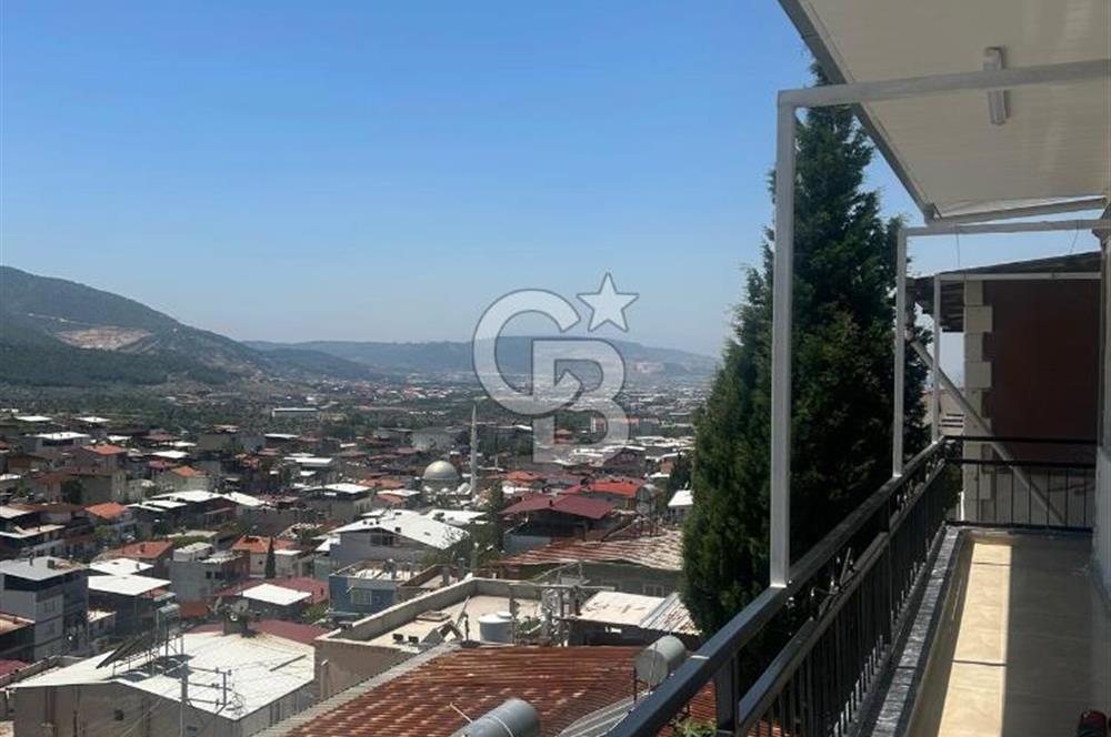 BORNOVA YEŞİLÇAM MAHALLESİNDE SATILIK 3 KATLI BİNA