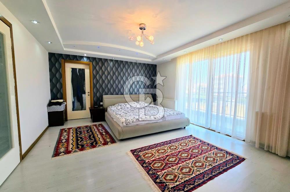 Gerzele de 405 M² Müstakil 5+1 Satılık Tripleks Villa