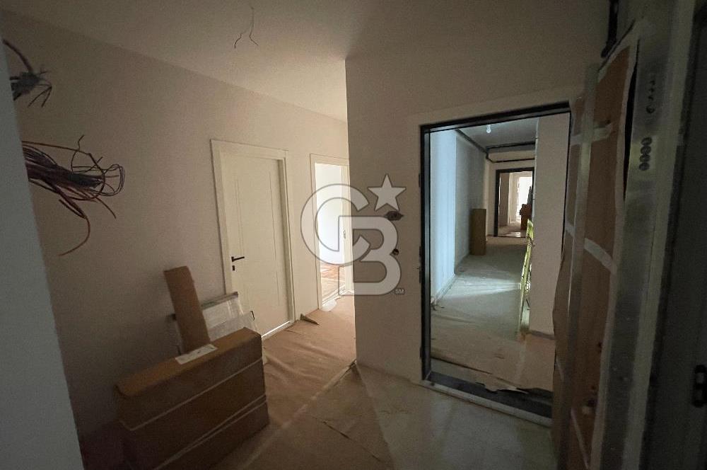 Acıbadem' de Yeni Lüks Binada 110 m2 3+1 Arakat Daire