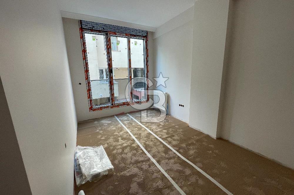 Acıbadem' de Yeni Lüks Binada 110 m2 3+1 Arakat Daire