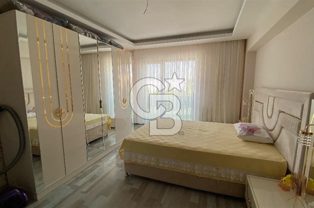 CADDE ÜZERİ SATILIK 2+1 YAPILI DAİRE