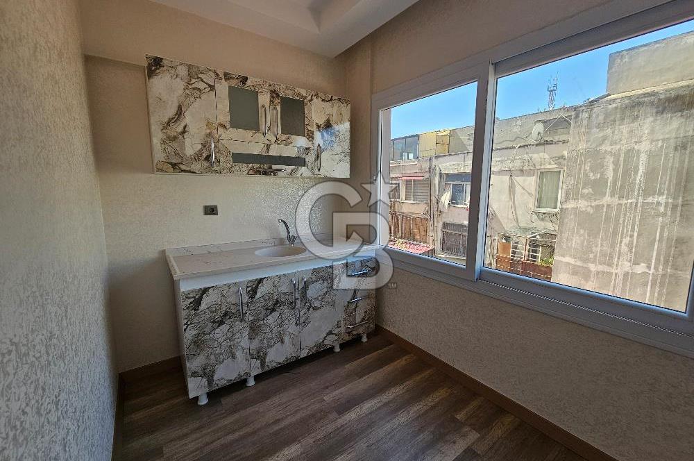 Akdeniz Çankaya Mah. Yaşat İş Hanı Kiralık Ofis