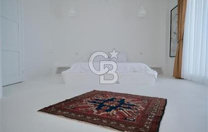 OVACIKTA BAHÇELİ FUL EŞYALI OTANTİK KONSEPT KİRALIK 2+1 DAİRE