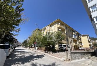 4 EYLÜL DE SATILIK 3+1 130m2 DAİRE