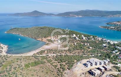 Kıyıkışlacık'ta deniz manzaralı lüks tripleks villa