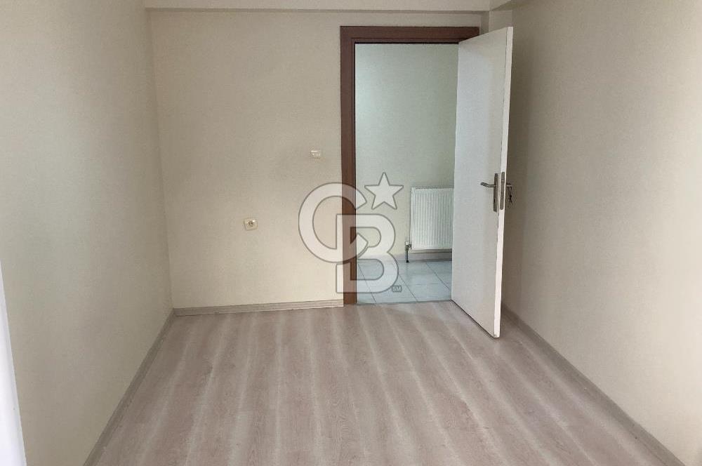 EGE MAH. CADDE YAKINI ASANSÖRLÜ OTOPARKLI 3+1 KİRALIK DAİRE