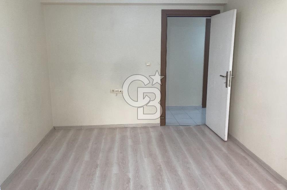 EGE MAH. CADDE YAKINI ASANSÖRLÜ OTOPARKLI 3+1 KİRALIK DAİRE