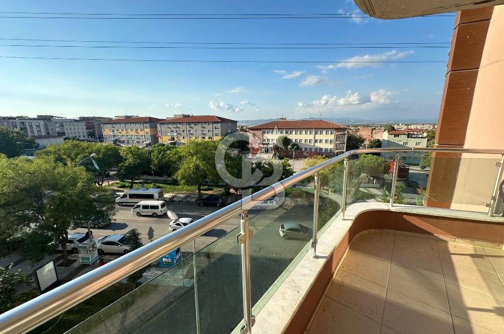 Manisa Megalarda 75 m2 Geniş 1+1 Kiralık Lüks Daire