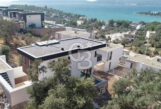 Kıyıkışlacık'ta deniz manzarlı plaja ve Port Iasos'a yakın villa