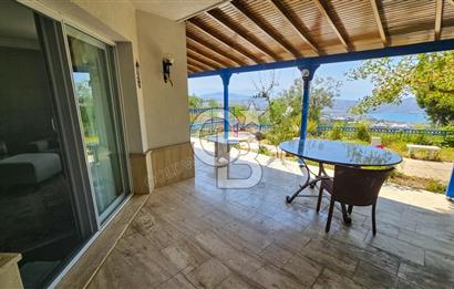 Kuşadası Deniz Manzaralı Villa