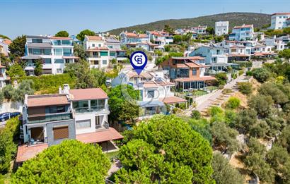 Kuşadası Deniz Manzaralı Villa