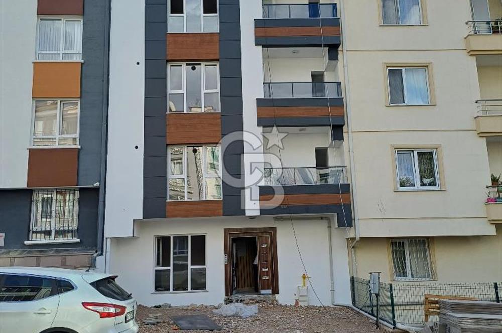 GÖLBAŞI SEĞMENLER MAHALLESİNDE SATILIK ARAKAT 2+1 DAİRE