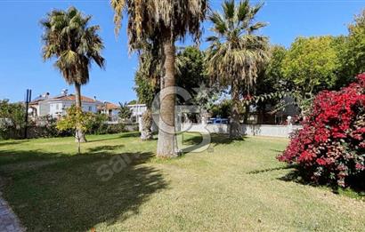 Kuşadası Davutlar Satılık Villa 5+1 Denize 500 Metre