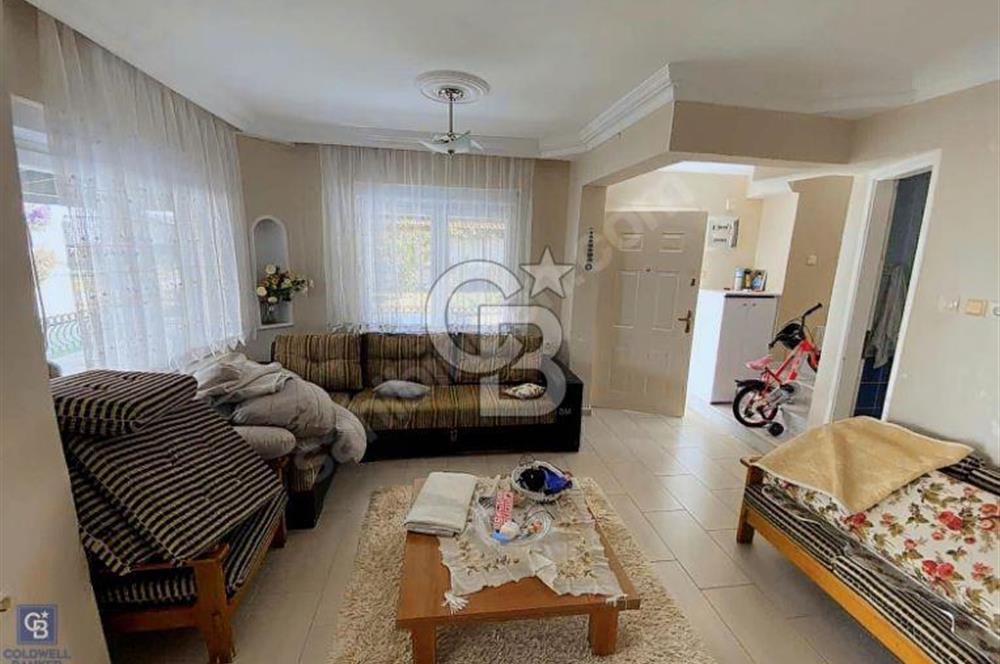 Kuşadası Davutlar Satılık Villa 5+1 Denize 500 Metre