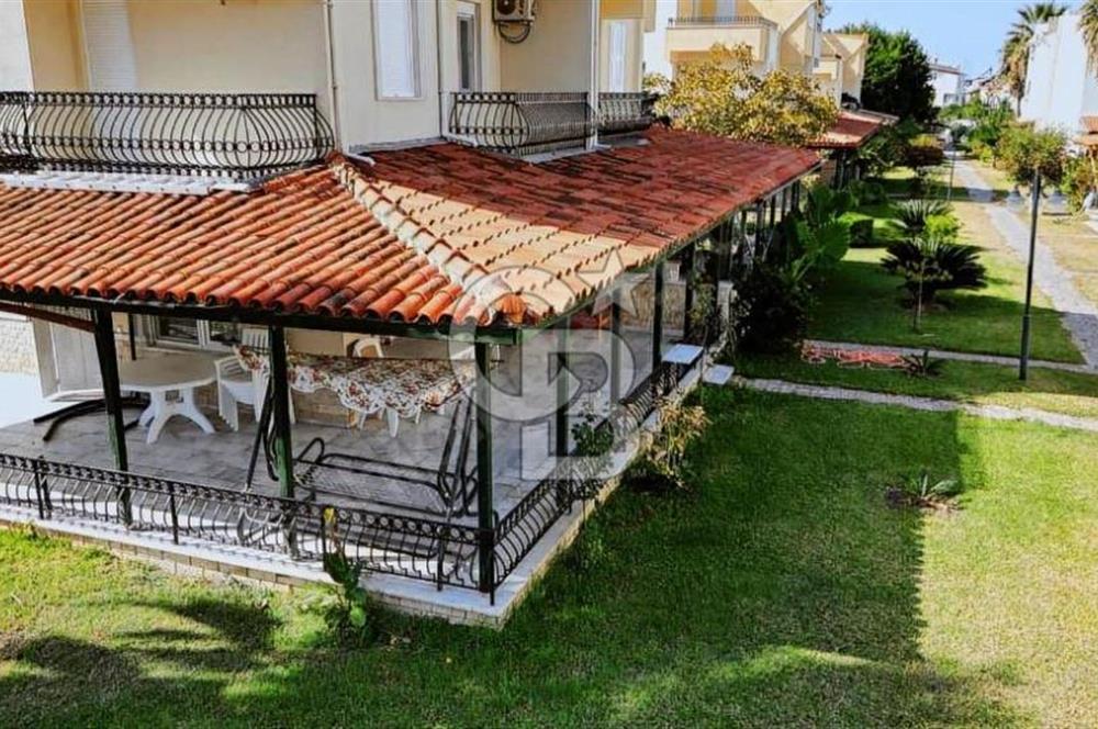 Kuşadası Davutlar Satılık Villa 5+1 Denize 500 Metre